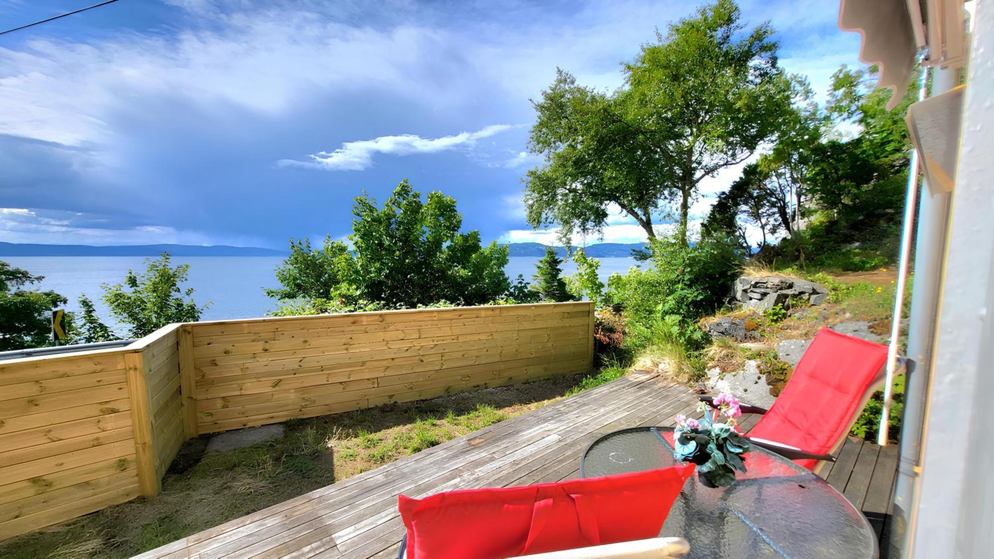 Ocean Side House, Sea View, Free Parking ! Villaer *